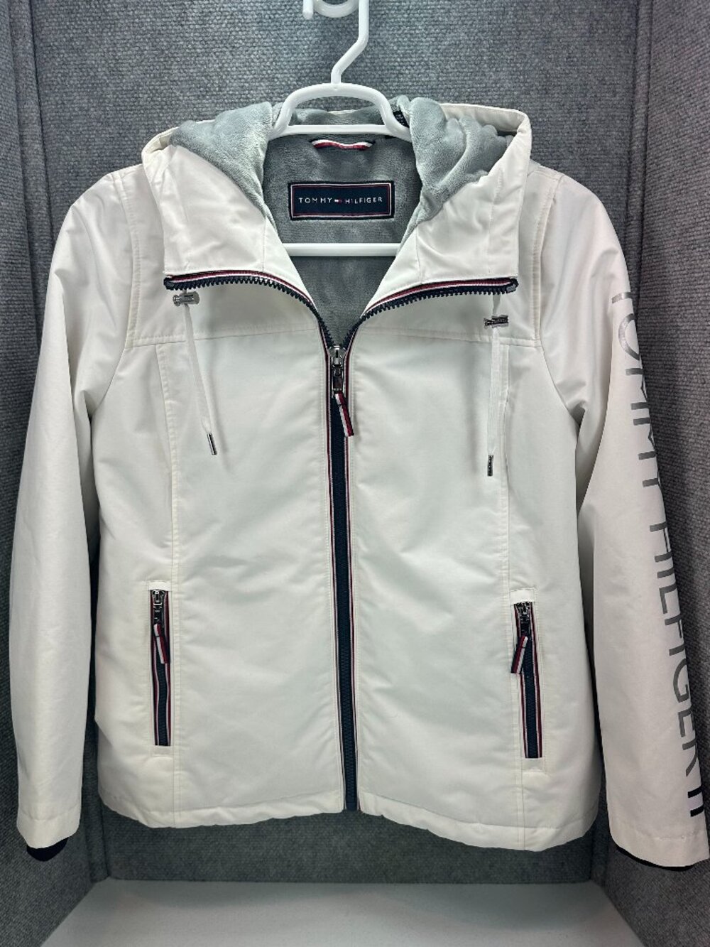Tommy Hilfiger Womens Medium White Softshell Hooded Fleece Lined Jacket 1506117